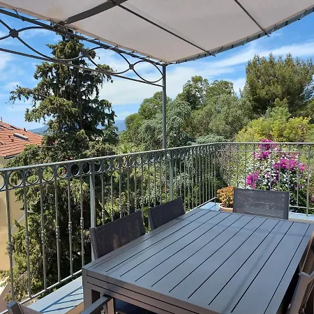 La Petite Magali Apartment *